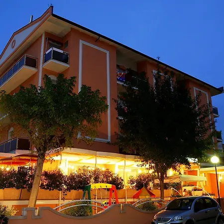 Joli 3* Чезенатико